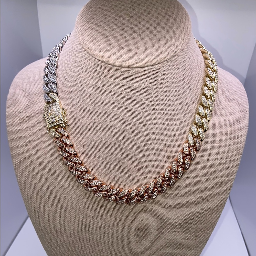 Tri-Tone Cuban Link Necklace with Pavé Stones - Gold, Rose Gold & Silver